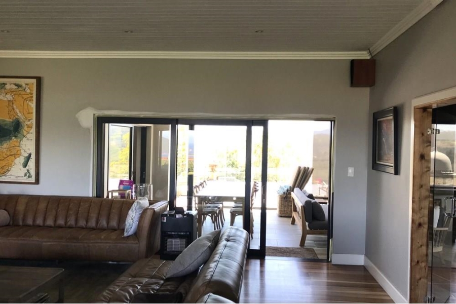 4 Bedroom Property for Sale in Heuwelkruin Western Cape